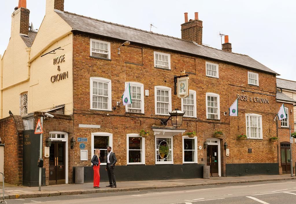 Rose And Crown Hotel London Exterior photo